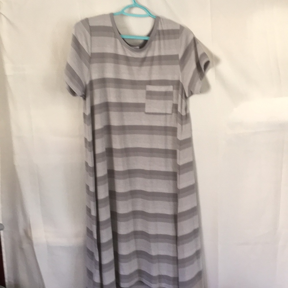 LulaRoe S Carly Dress